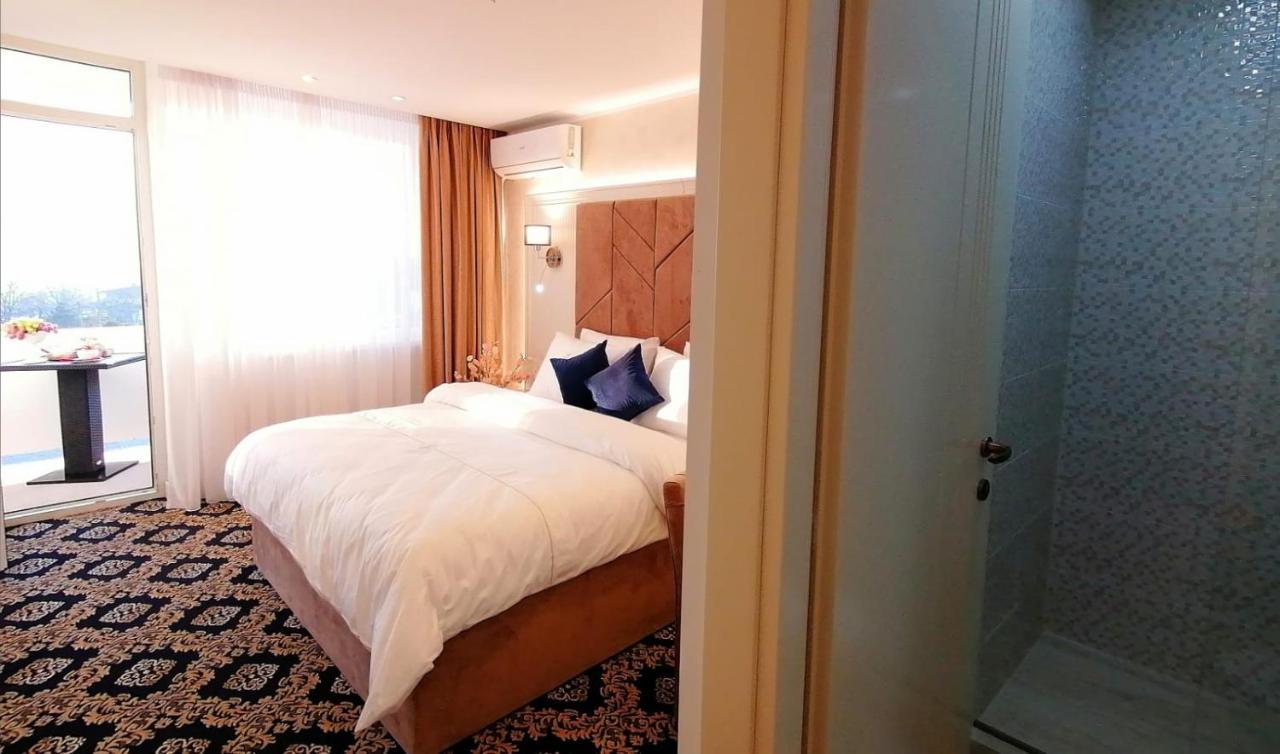 Hotel Belvedere 艾福雷诺德 外观 照片