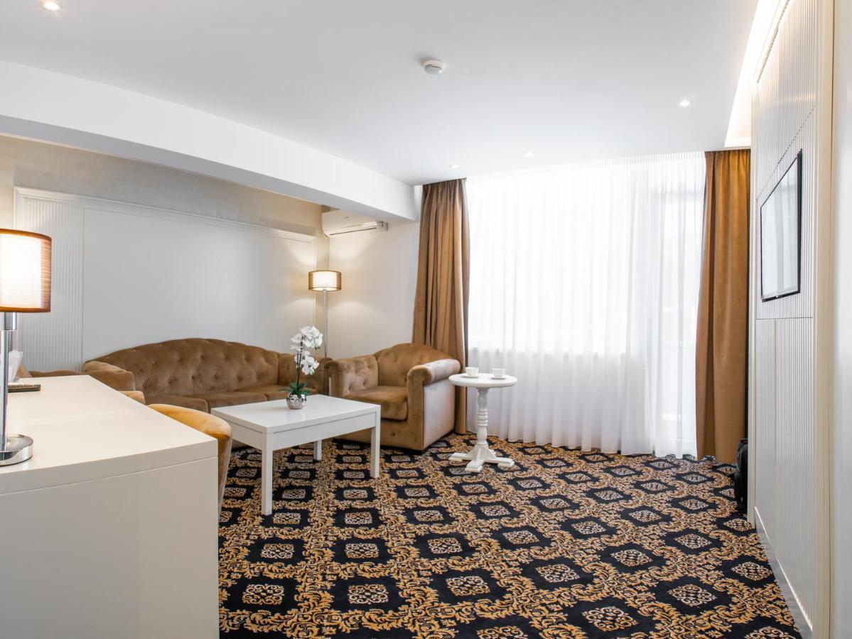 Hotel Belvedere 艾福雷诺德 外观 照片